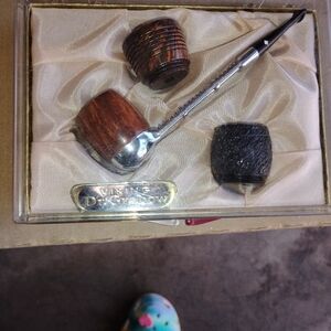 Elegant Brown and Black Pipe Set